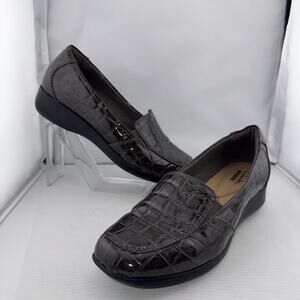 Clarks Collection Women's Sz 6M Gael Angora Brown Patent Croc‎ Embossed Comfort